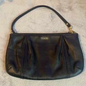 🖤COACH🖤Large Black Leather Wristlet/Clutch/EUC